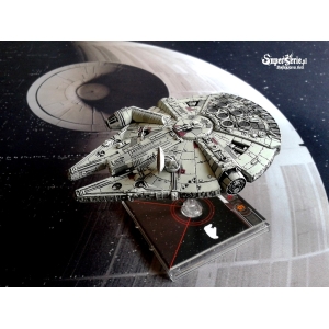 Figurka Millennium Falcon i mata do figurkowej gry bitewnej X-wing - sklep www.superserie.pl