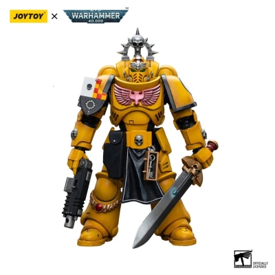 Imperial Fists Lieutenant with Power Sword - Figurka JOYTOY 12 cm